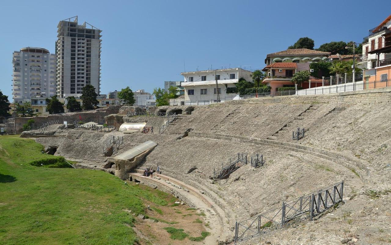 Old Town Villa Durrës Esterno foto
